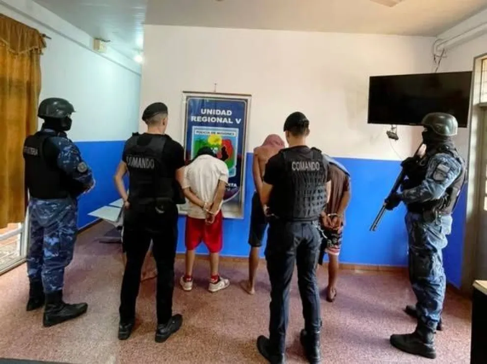 Detención del líder y tres cómplices