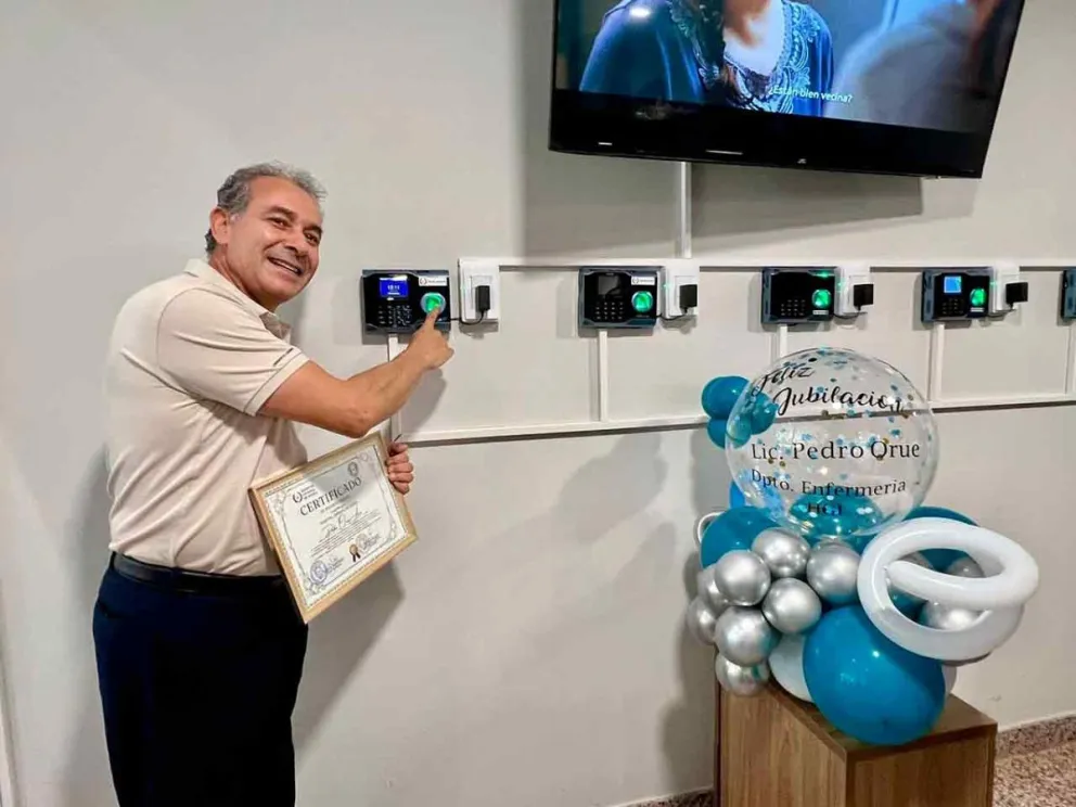 Reconocimiento al enfermero Pedro Orué Arce