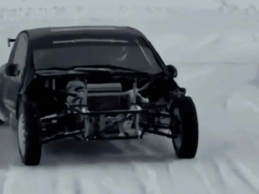 Vehículo de competición con motor de 600cc