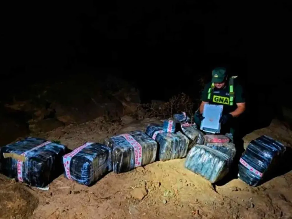 Los uniformados hallaron la droga en 8 bultos