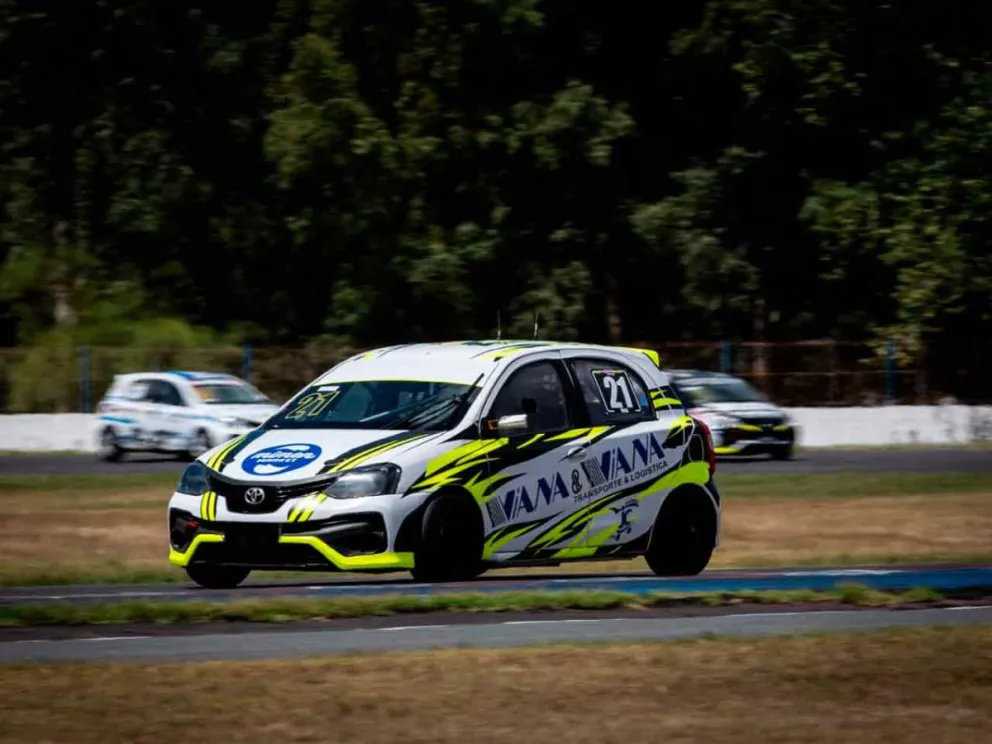 Toyota Etios del Antolín Competición