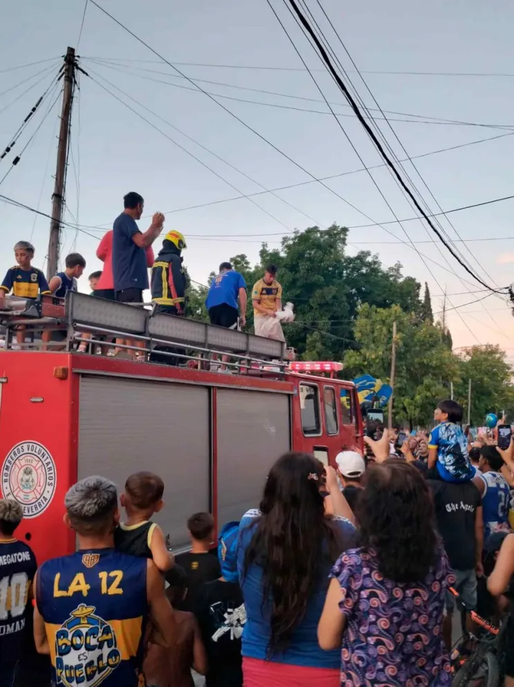 Regresó entre aplausos