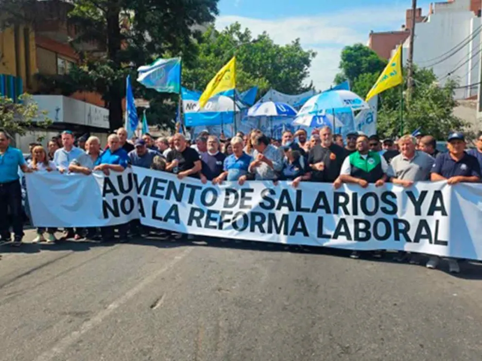 Masiva manifestación de trabajadores 