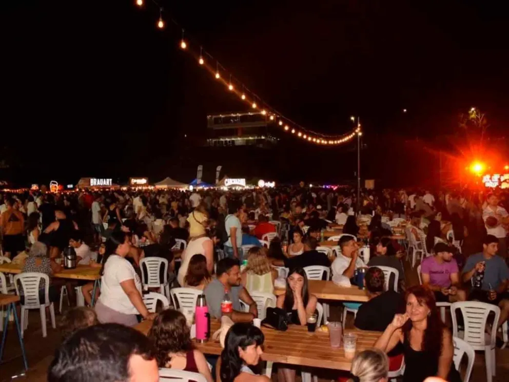 Congregó a cientos de vecinos y turistas