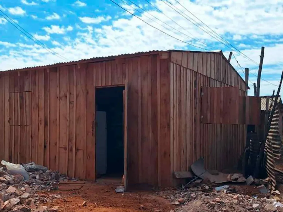 Entregaron una vivienda social ampliada