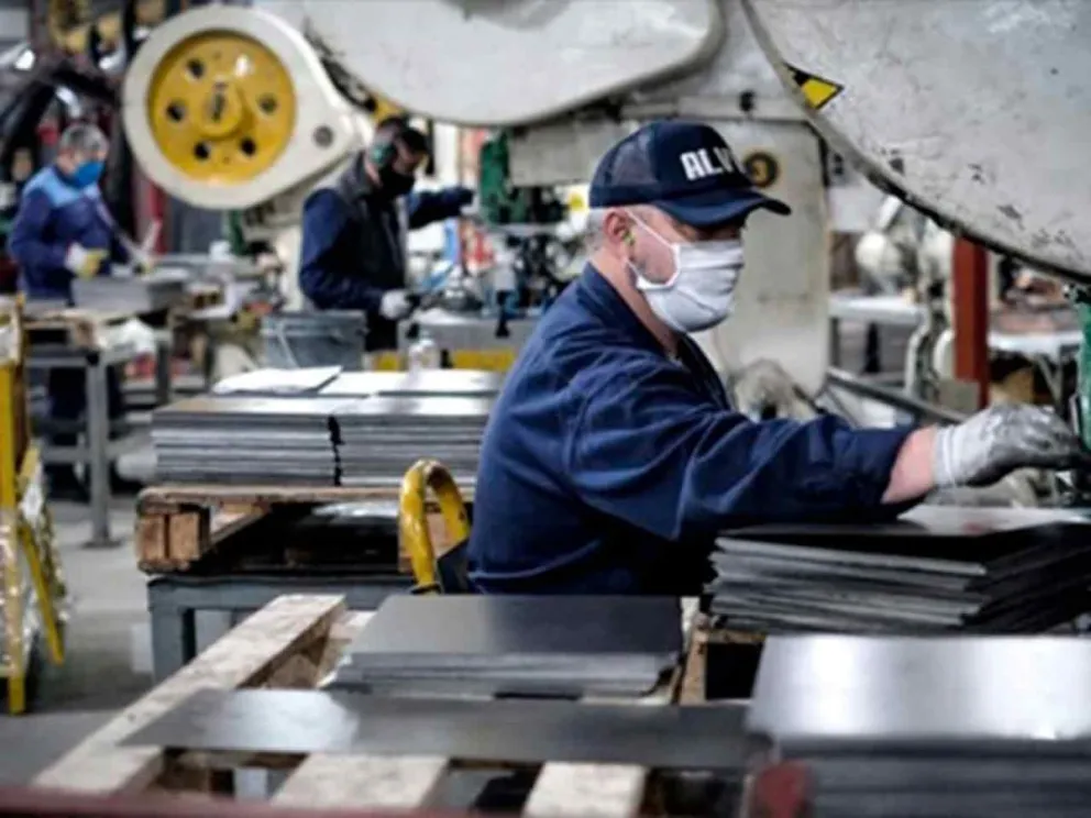 Se perdieron casi 320 mil empleos formales