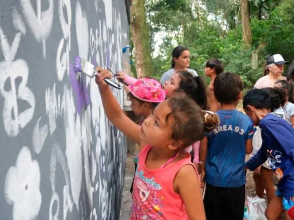 Muralismo por niños y jóvenes en el Berrondo
