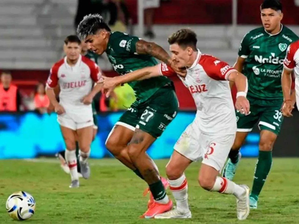 Una de las jugadas del partido