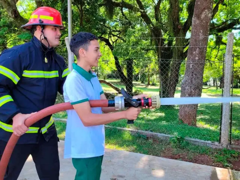 Dotará de materiales didácticos de abordaje ante emergencia ígnea