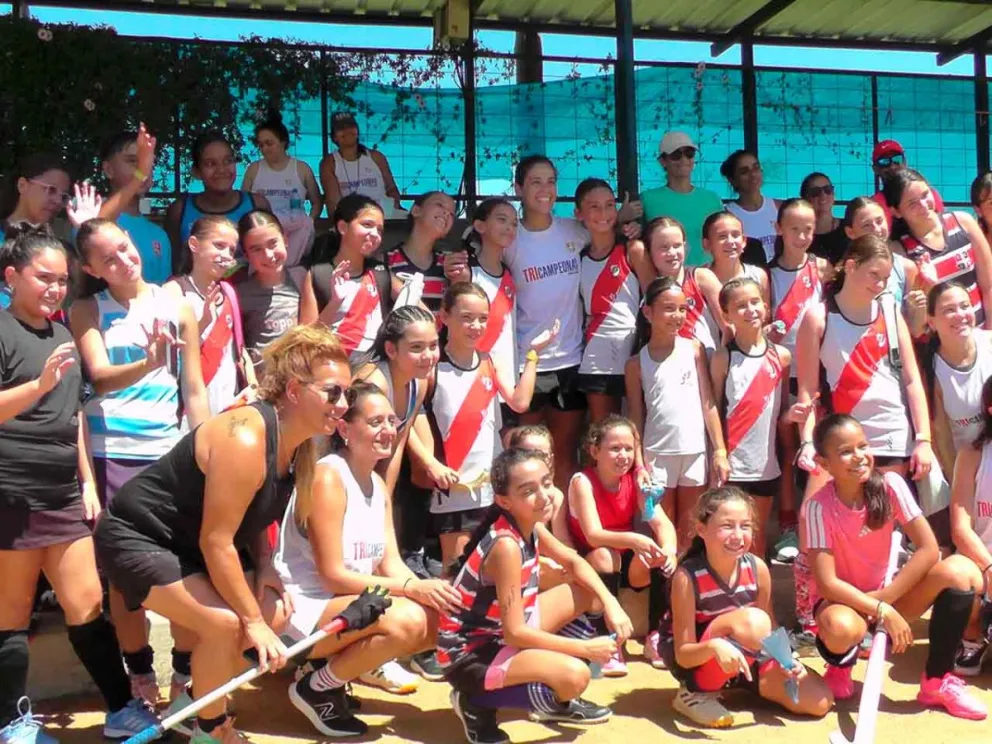  Congregó a una multitud de jóvenes deportistas