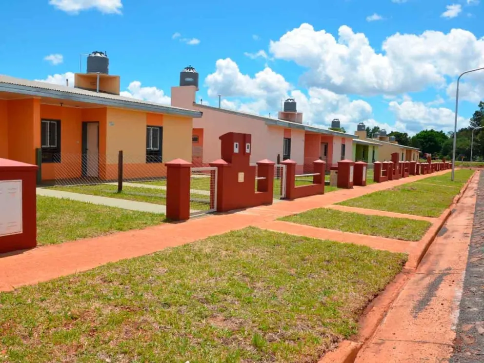 Garantiza que los adjuticatarios reciban sus casas