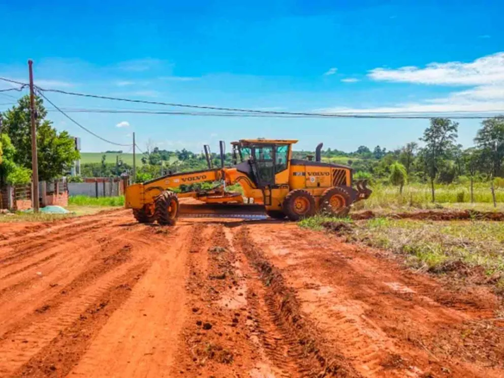 Los vecinos adquirieron 150 cargas de ripio 