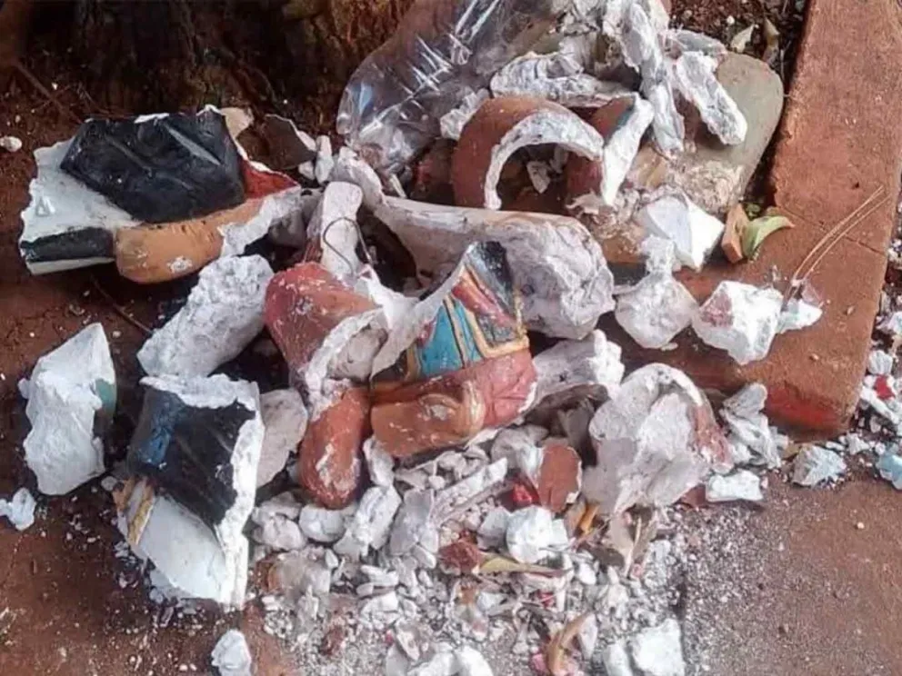 Totalmente  rota: vandalismo intencional