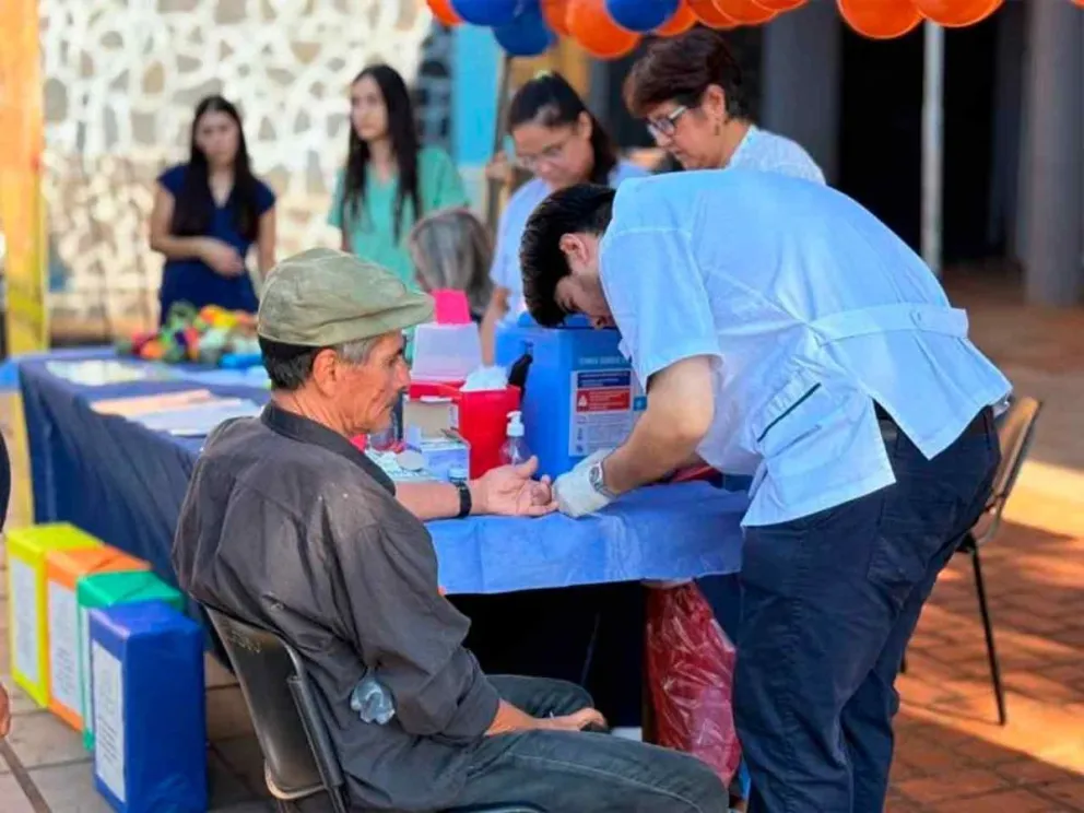 Posta de salud en el paseo Cooperativo