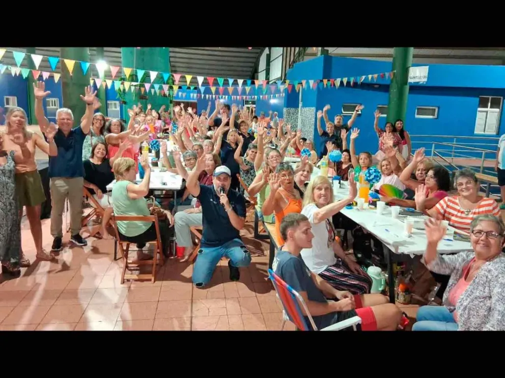 Reunió a unos 150 adultos mayores