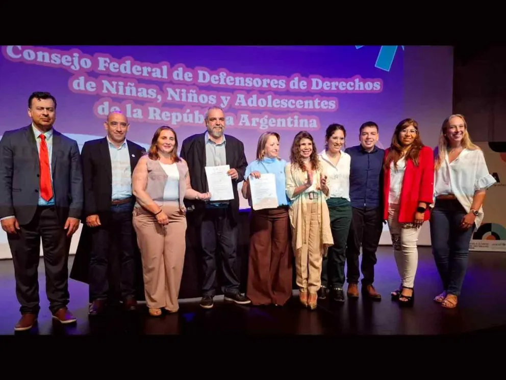 Rossana Franco y miembros del Consejo