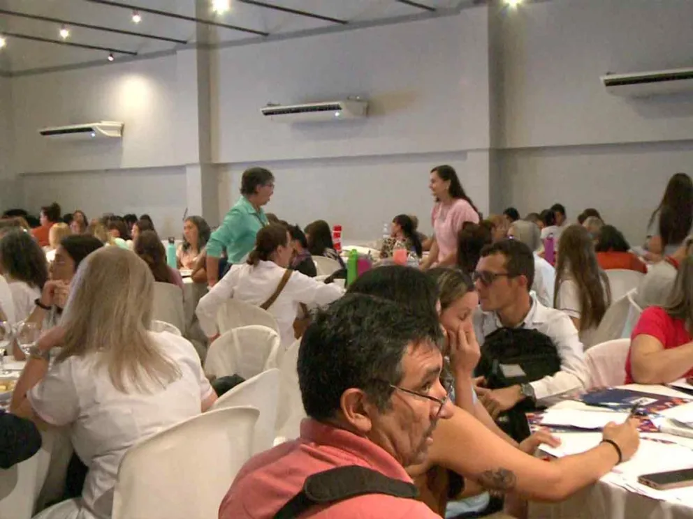 Participaron 37 supervisores y 263 directores 