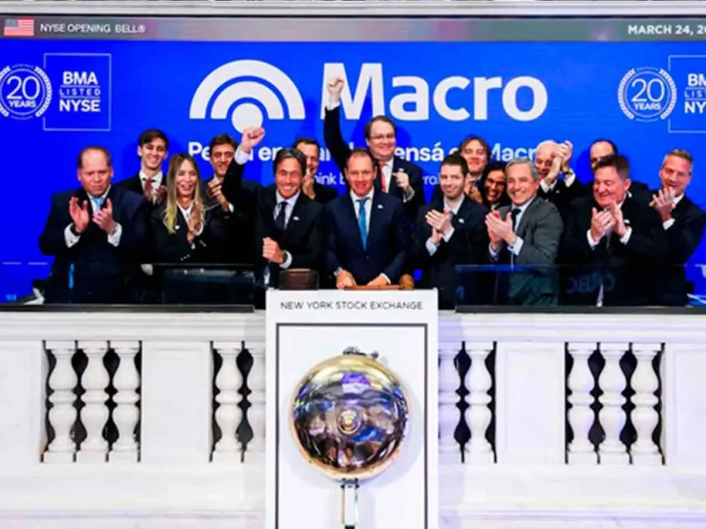 Jorge Brito y el directorio en el opening bell