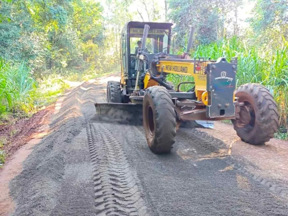 Consolidación de caminos con polvo de piedra