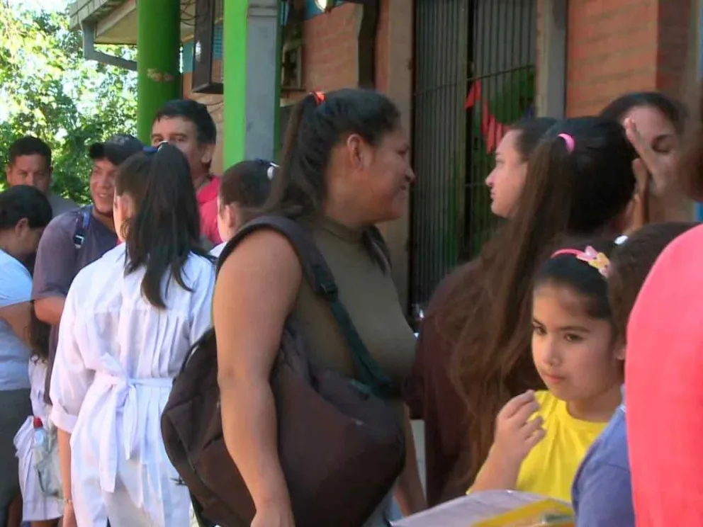 Masiva concurrencia de la comunidad educativa