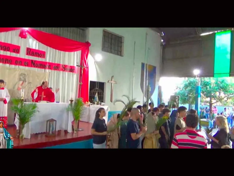 El Padre Carlos Viera presidió la celebración