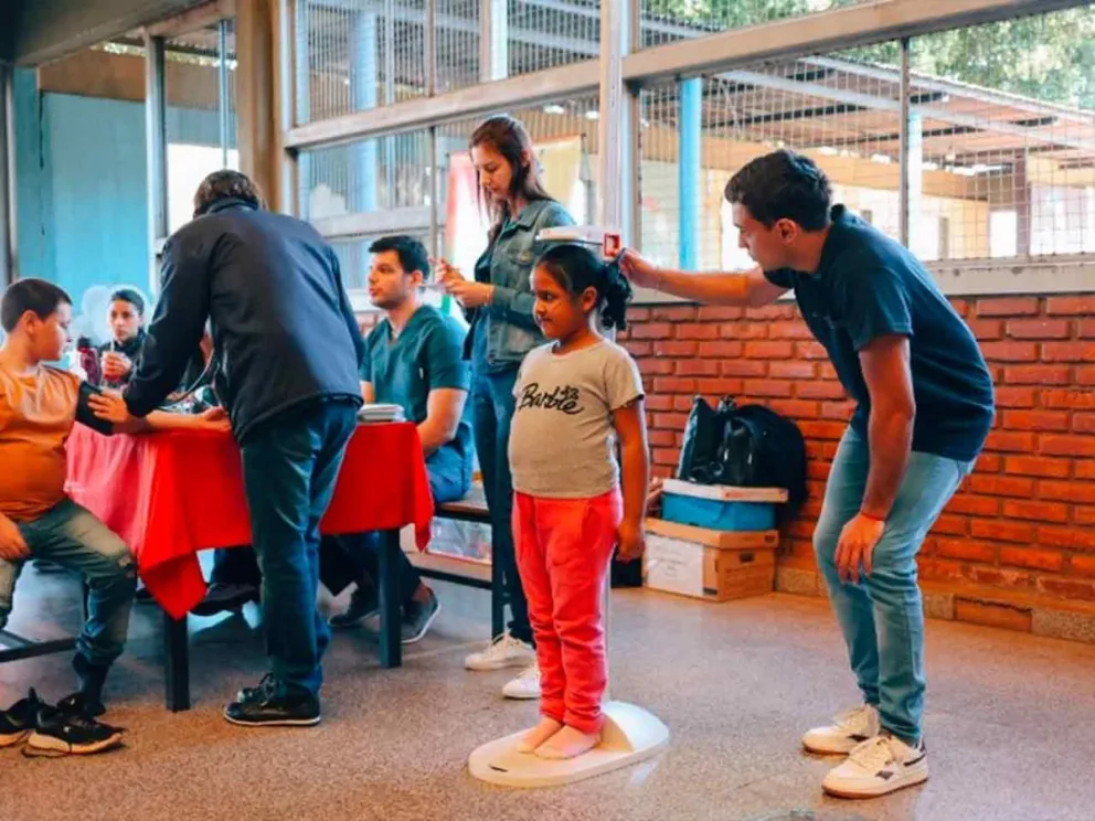  Hoy, en la Escuela 729 del barrio Yacyretá, de 8:00 a 11:00