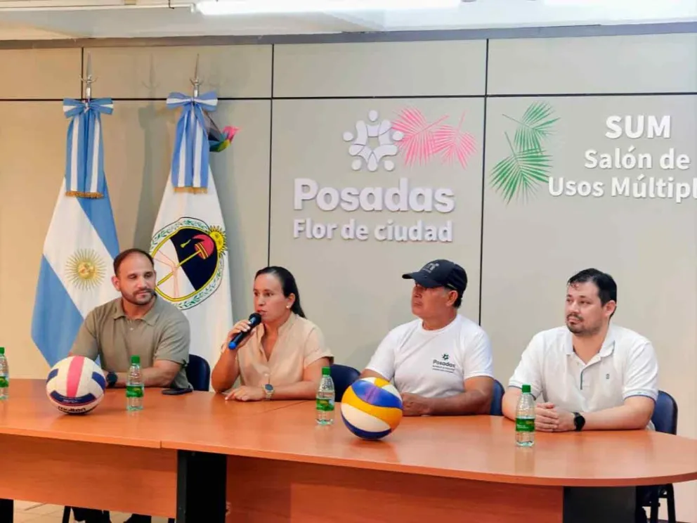 Matías Orihuela, Gabriela Flores, Renzo Romero y César Melgarejo.