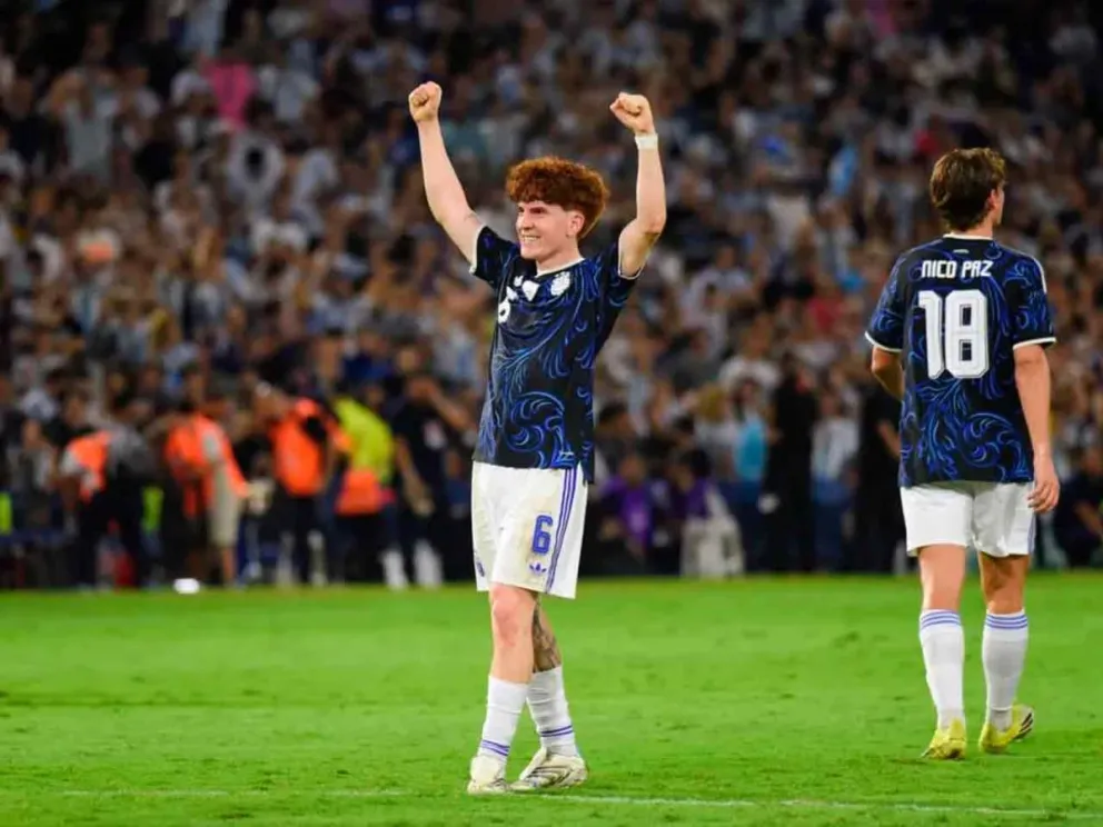 Valentin Barco festeja su jugada