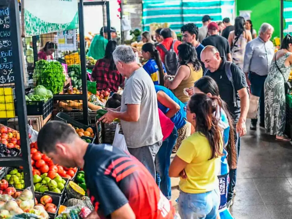Constante afluencia de vecinos