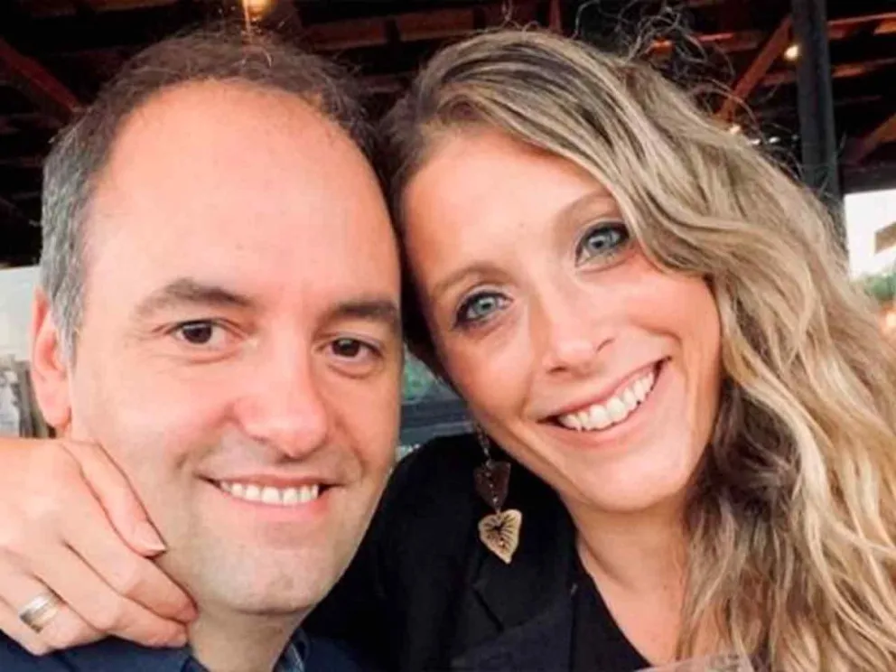 Manuel Adorni y Bettina Julieta Angeletti