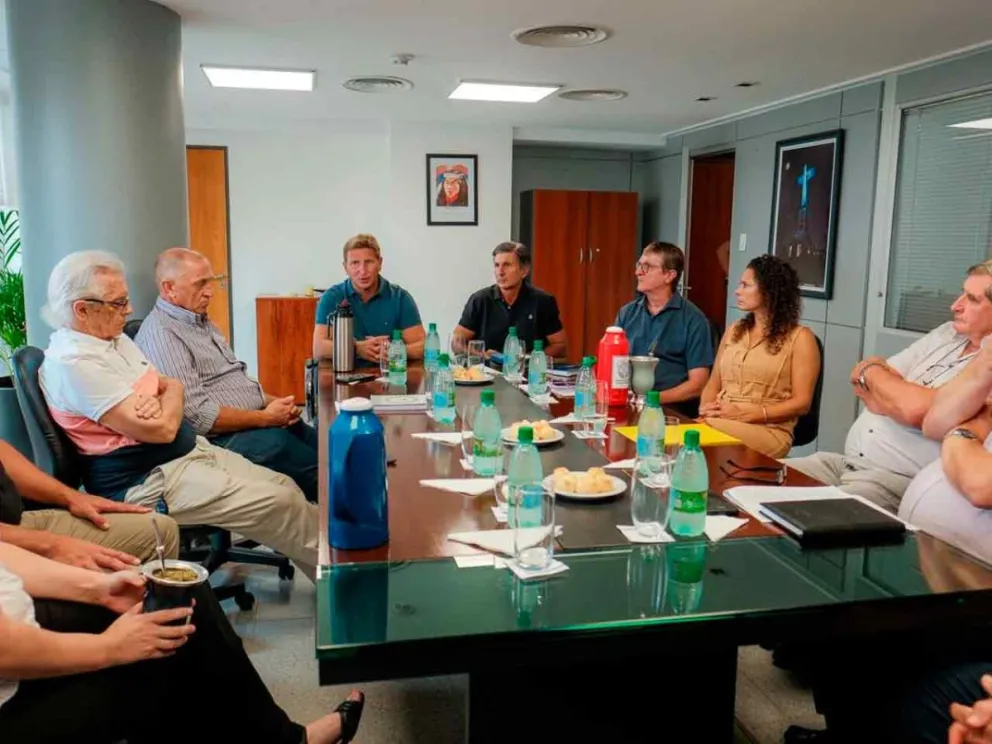  Por Sebastián Macias y legisladores renovadores 