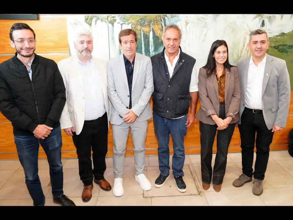 Autoridades durante la presentación en CABA