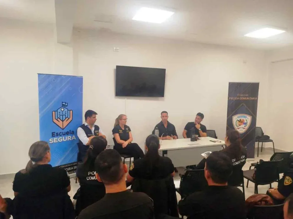 Eduardo Maj  y Com. Gral. Patricia Sosa encabezaron la reunión