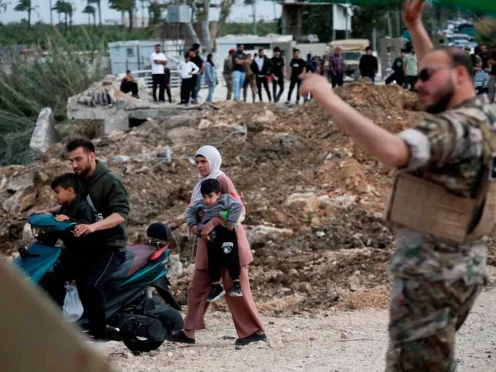  Con el fin de forzar el desarme de Hezbolláh