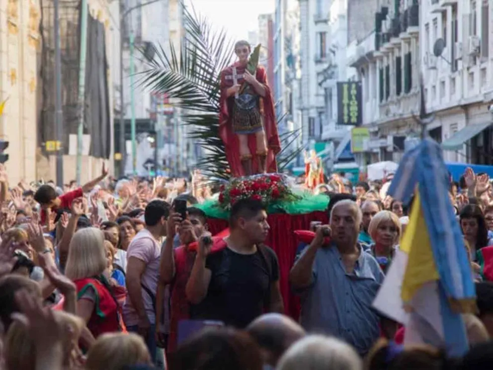 Postal que se repite cada 19 de abril