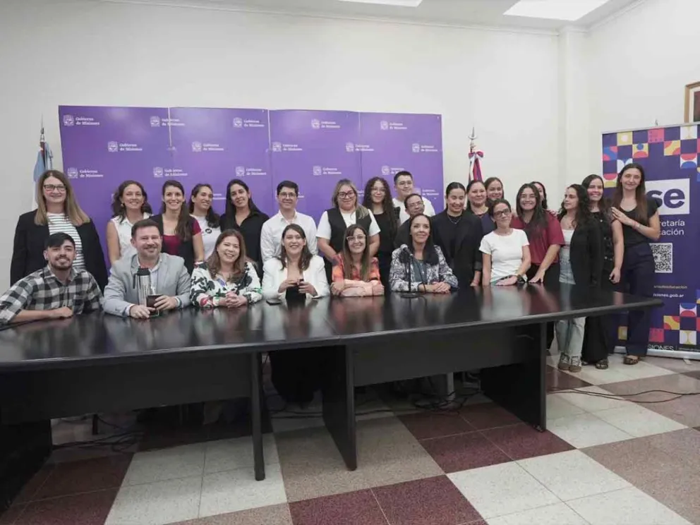 Autoridades presentes en el acto de lanzamiento