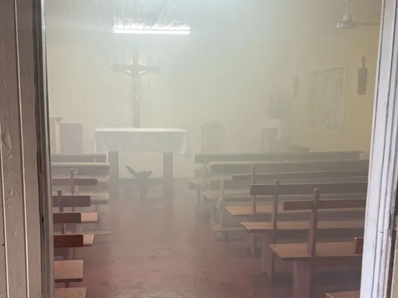 Oberá: una vela encendida como promesa casi provoca un incendio en una ...