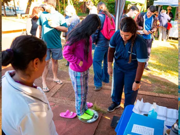 Se realizó un nuevo Operativo de Salud Integral en el barrio Mini City ...