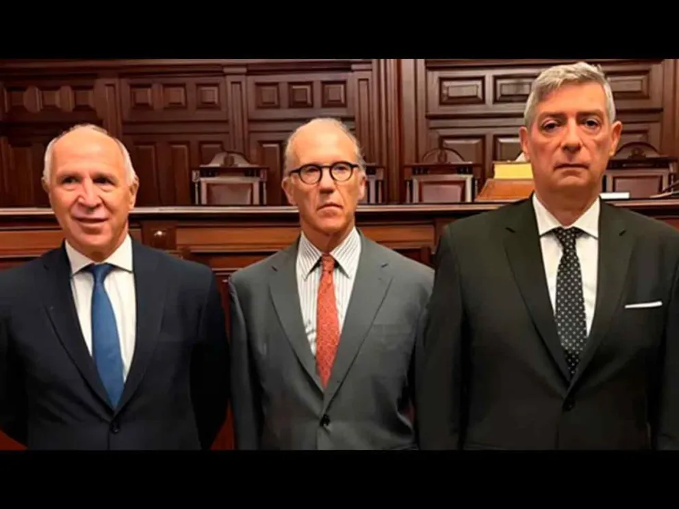 Los jueces Lorenzetti, Rosenkrantz, y Rosatti