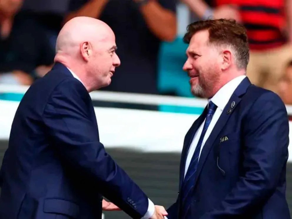 Gianni Infantino y Alejandro Domínguez