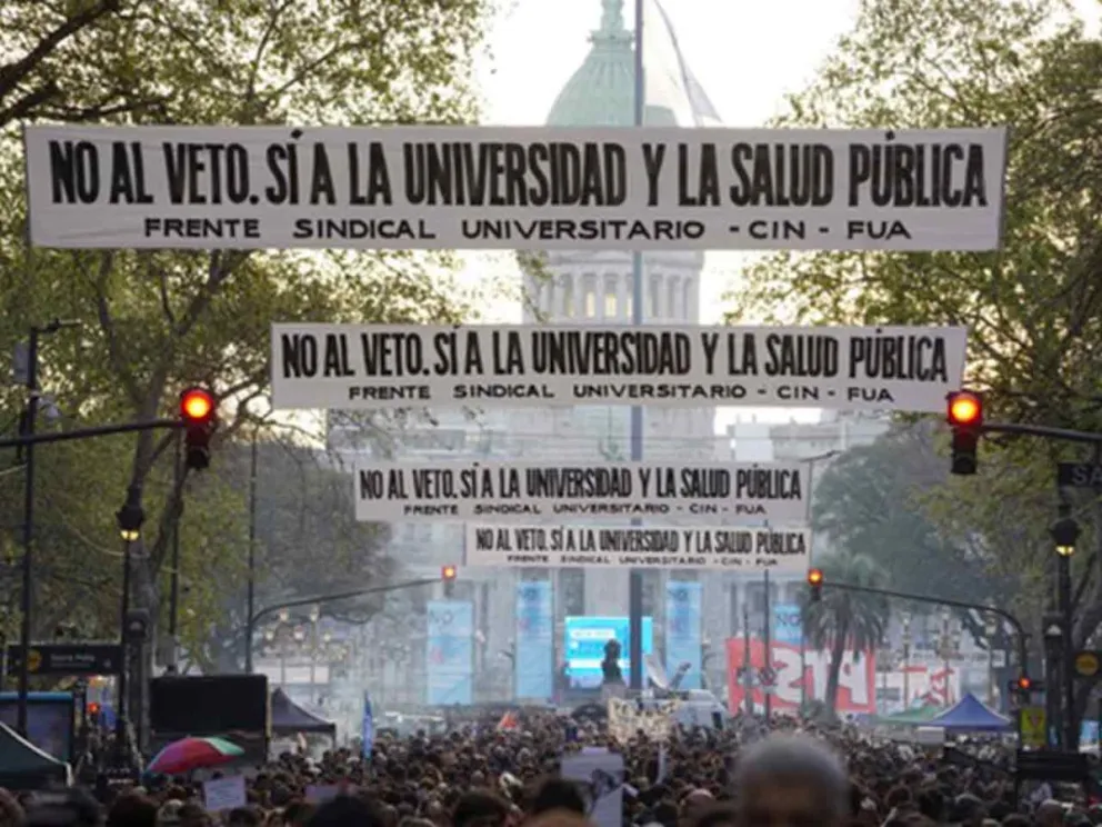 El acto central será en la Plaza de Mayo a las 17:00