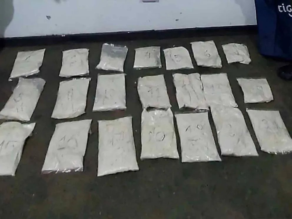Paquetes con narcóticos incautados en el control