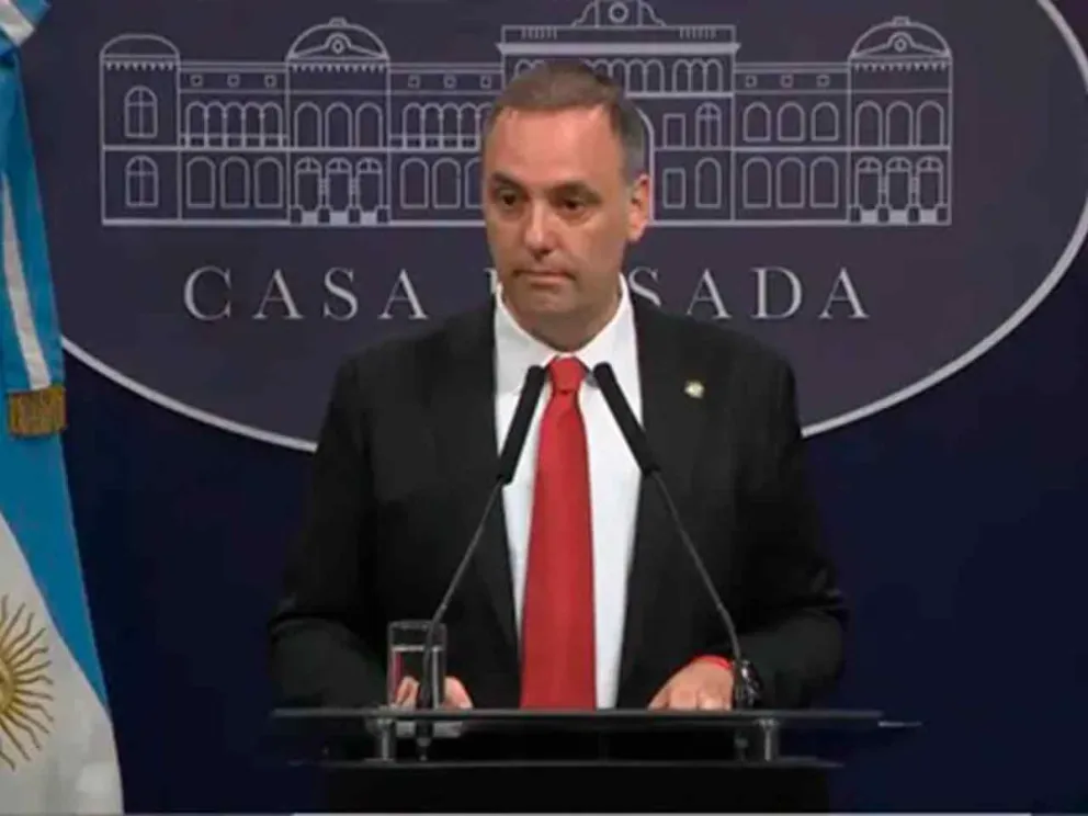 Manuel Adorni