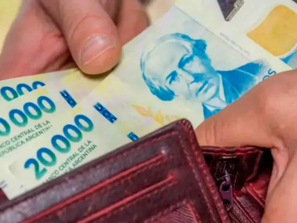 Por pérdida acumulada del poder adquisitivo