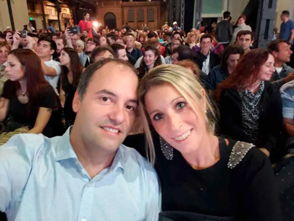 Manuel Adorni y Bettina Angeletti