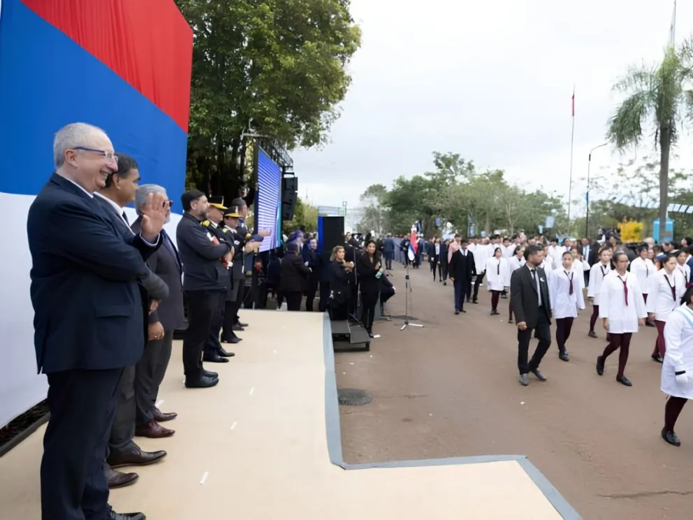 El Gobernador encabezó la conmemoración del 216º aniversario del  Primer Gobierno Patrio
