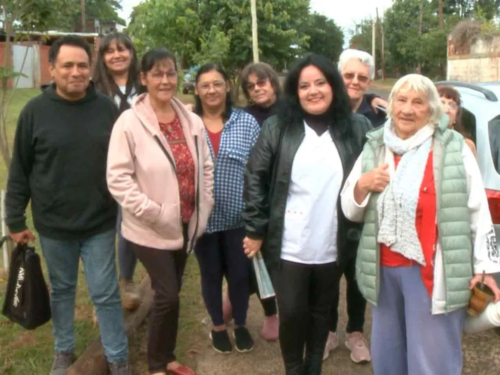 Vecinos exigen la reincorporación del servicio