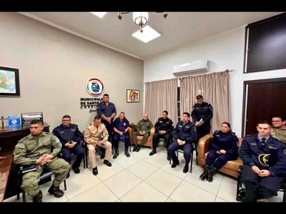 Autoridades presentes en el encuentro