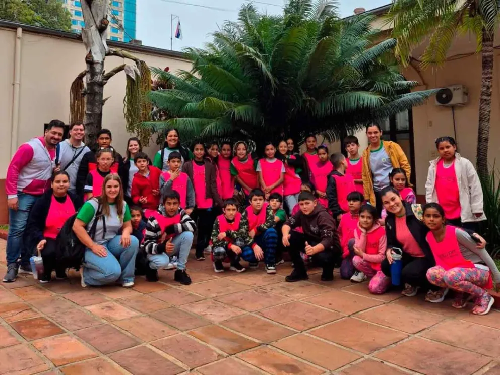 Contingente de instituciones del interior