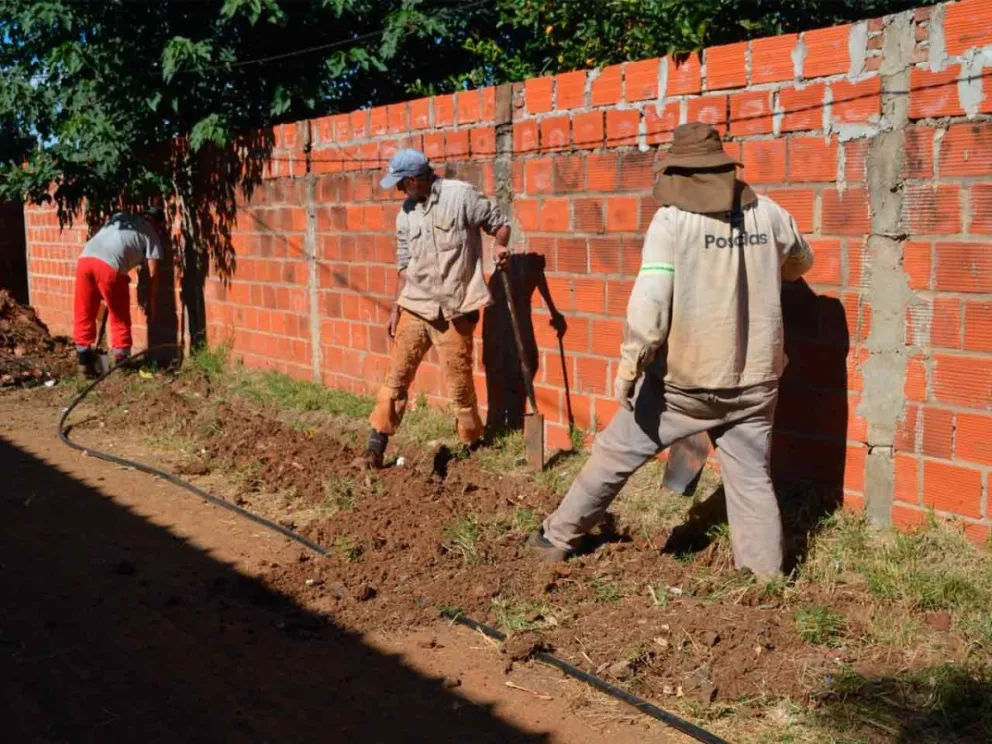 Instalaron 360 metros de caño de polietileno